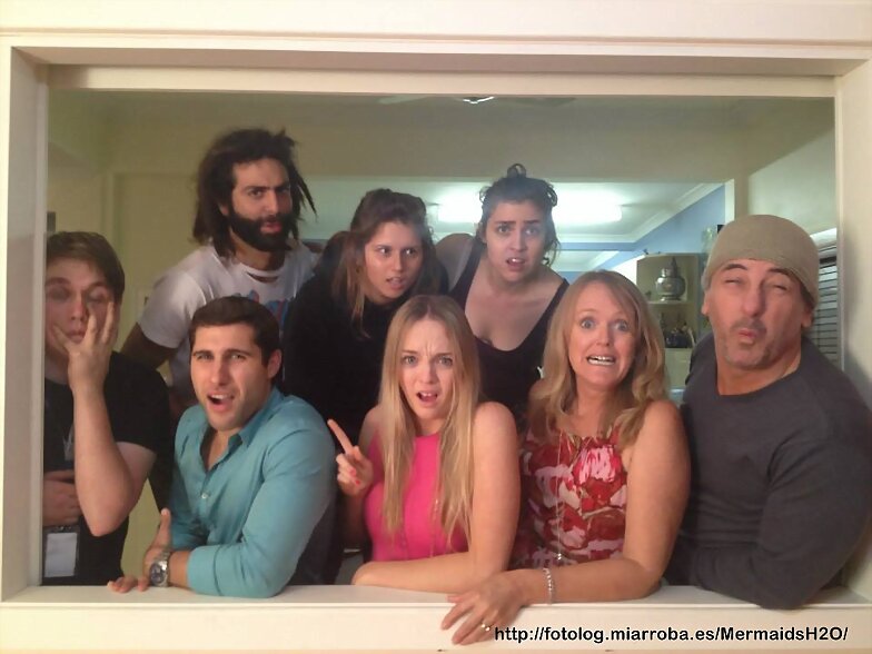 Cleo Massey y su madre en el set de Under Pressure