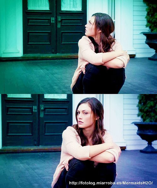 Phoebe Tonkin en el episodio 1x08 de The Originals
