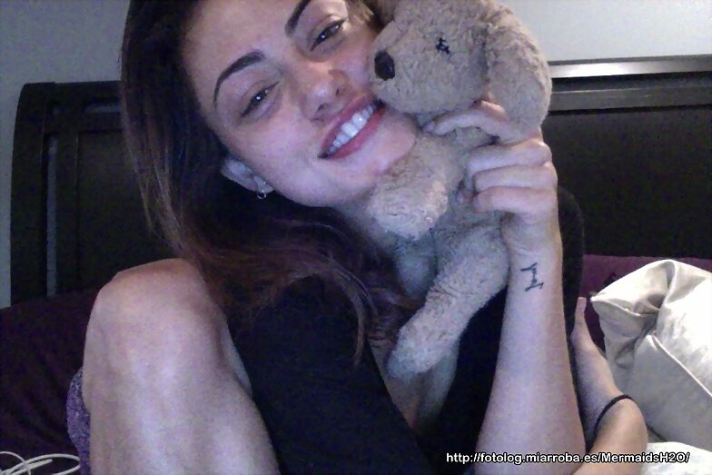 Phoebe Tonkin
