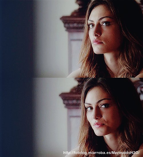 Phoebe Tonkin como Hayley en The Originals