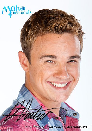 Autógrafo de Dominic Deutscher (Cam) Mako Mermaids