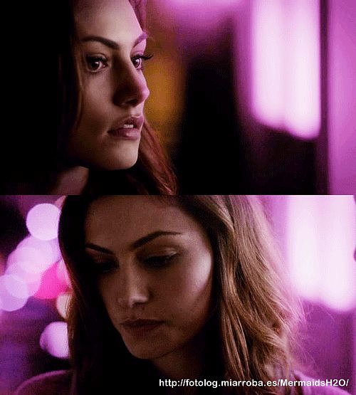 Phoebe Tonkin en el episodio 1x09 de The Originals