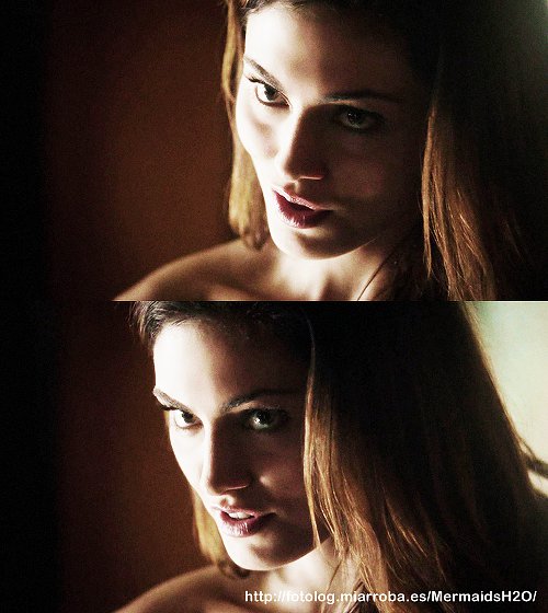 Phoebe Tonkin en el episodio 1x10 de The Originals