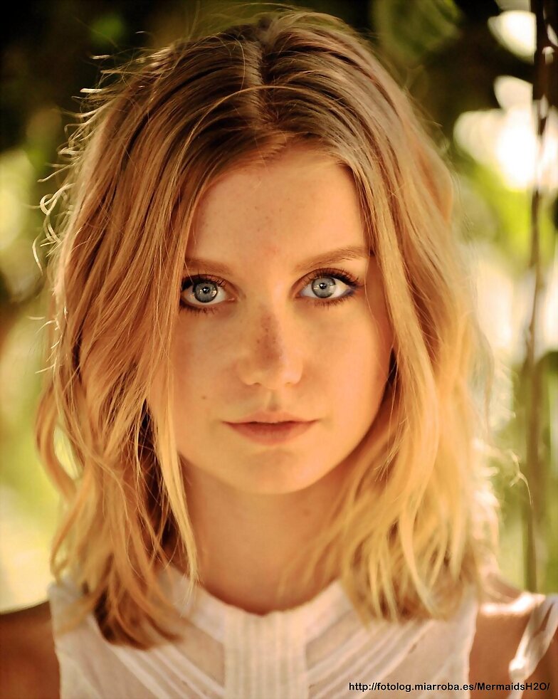 Mako Mermaids: Isabel Durant como Ondina