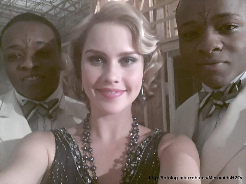 Behind the scenes Claire Holt en The Originals