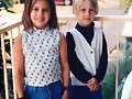 Claire Holt de peque&ntilde;a con su hermana Rachael