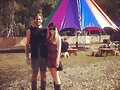 Cleo Massey con su novio Luke Dempsey-Ceh