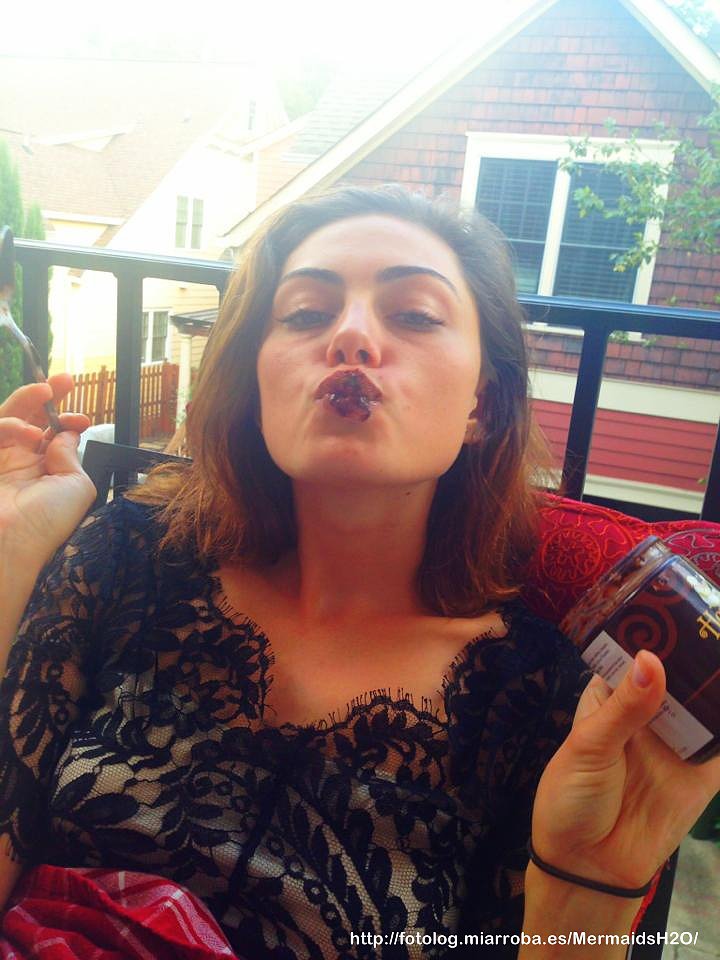 Phoebe Tonkin