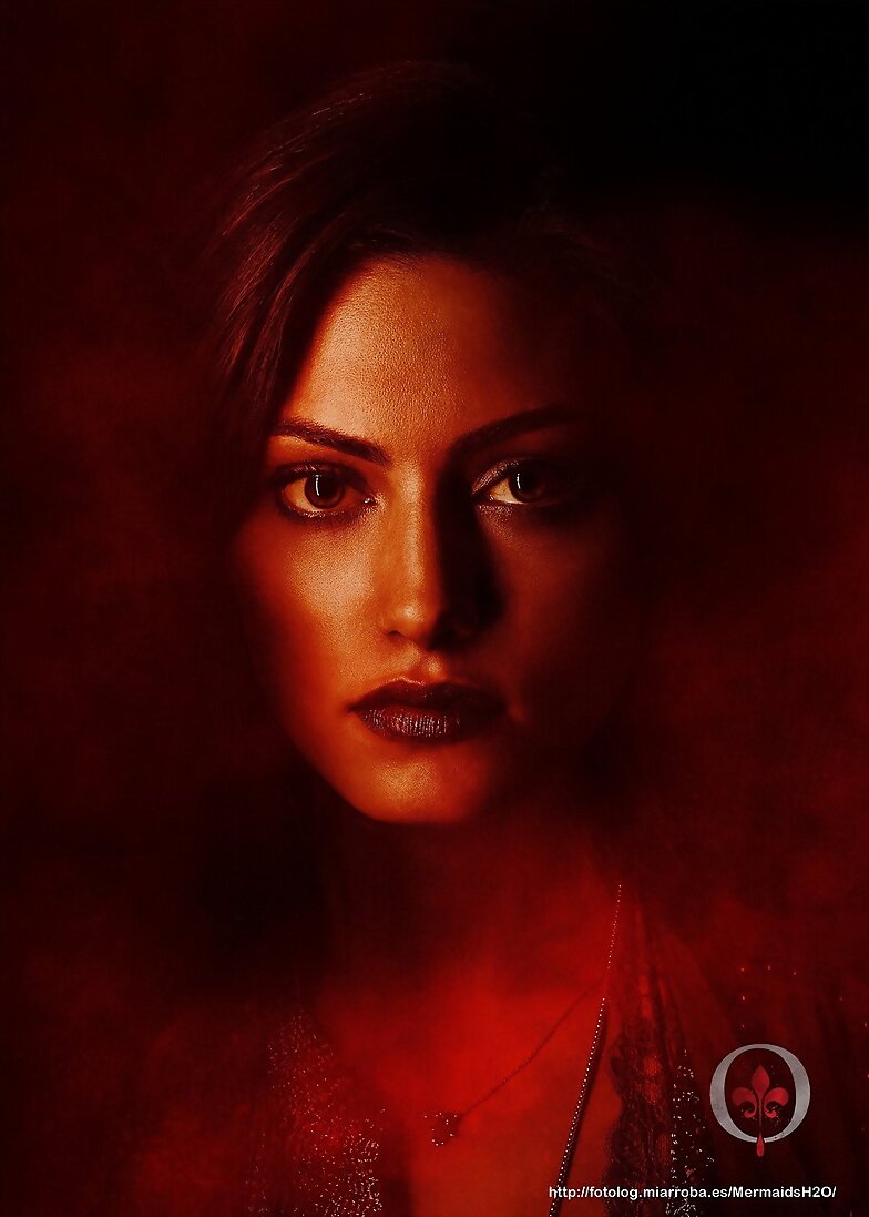Foto promocional de Phoebe Tonkin en The Originals