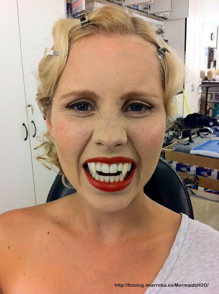 Claire Holt - The Vampire Diaries Season 3