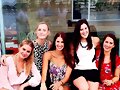 Claire Holt con su familia en Australia