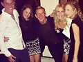 Claire Holt con su familia