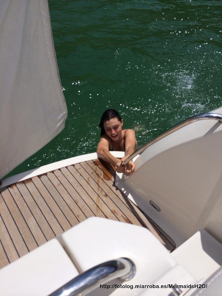 Phoebe Tonkin en Australia