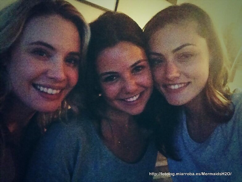 Behind the scenes Phoebe Tonkin en The Originals