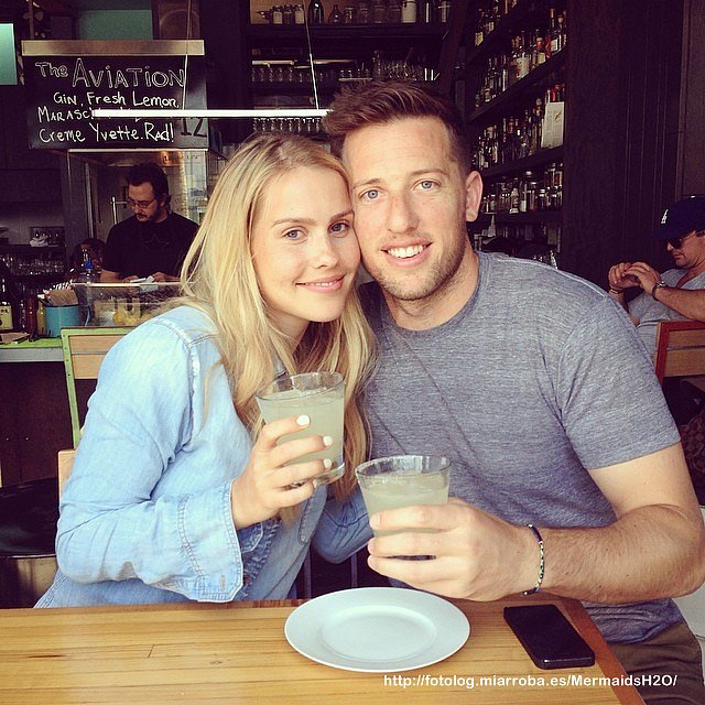 Claire Holt con su novio Matt Kaplan