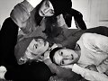 Phoebe Tonkin, Alexandra Spencer y ilona Hamer
