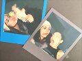 Phoebe Tonkin con Nina Dobrev de TVD