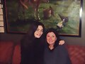 Phoebe Tonkin con su madre Jane Tonkin