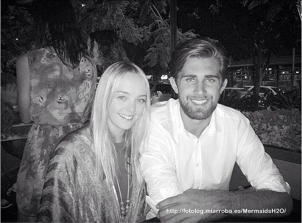 Cleo Massey con su novio Luke Dempsey-Ceh