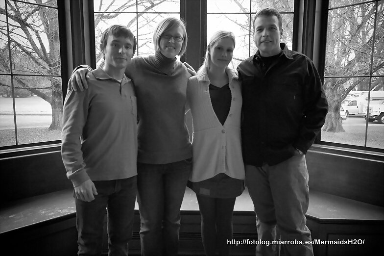 Claire Holt - behind the scenes en Blue Like Jazz