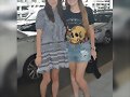 Phoebe Tonkin con una fan