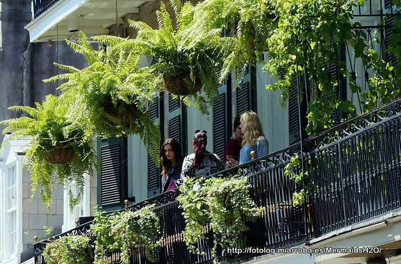 Behind the scenes Phoebe Tonkin en The Originals