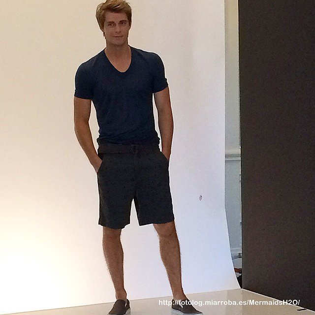 Luke Mitchell en la serie cancelada 'Members Only'