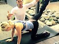 Claire Holt entrenando