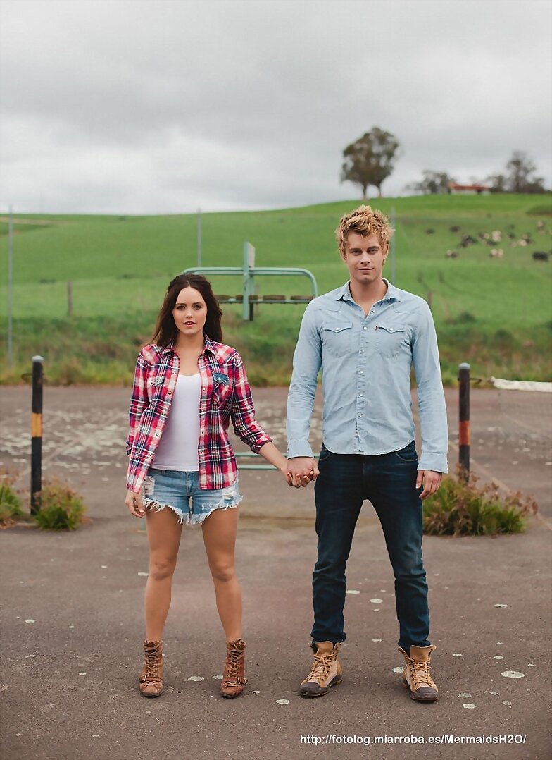 Luke Mitchell photoshoot para Berenner Liana 2012