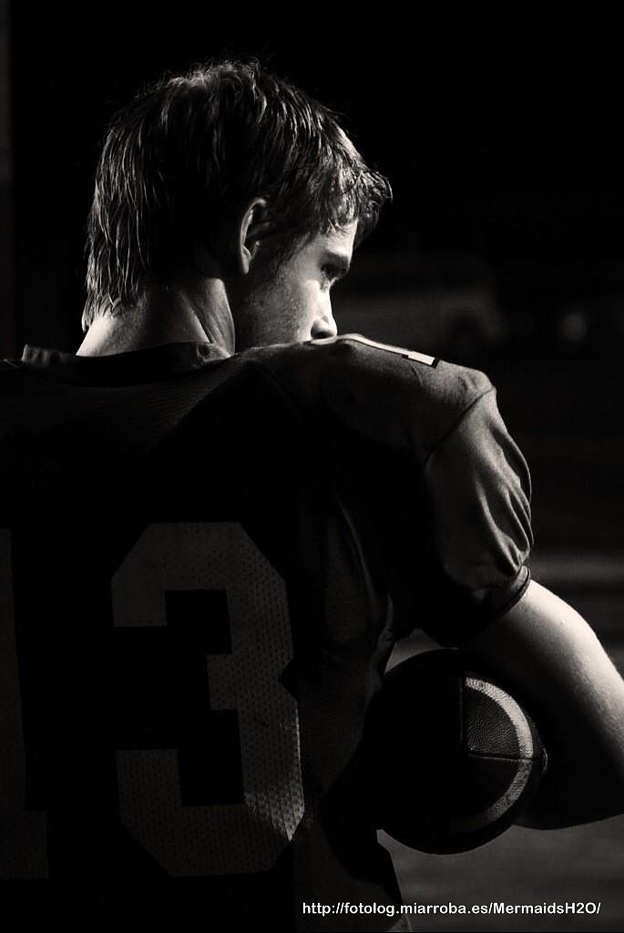 Luke Mitchell en su nueva película 7 Minutes Movie