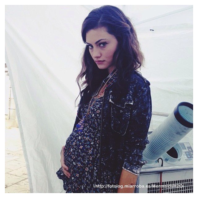 Behind the scenes Phoebe Tonkin en The Originals