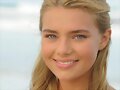 Indiana Evans -Bella Hartley en H2O Just Add Water