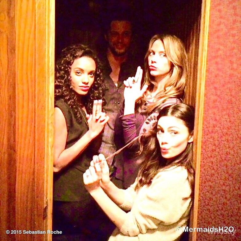 Behind the scenes Phoebe Tonkin en The Originals