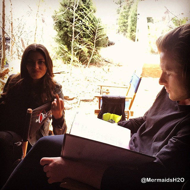Behind the scenes Phoebe Tonkin en The Originals