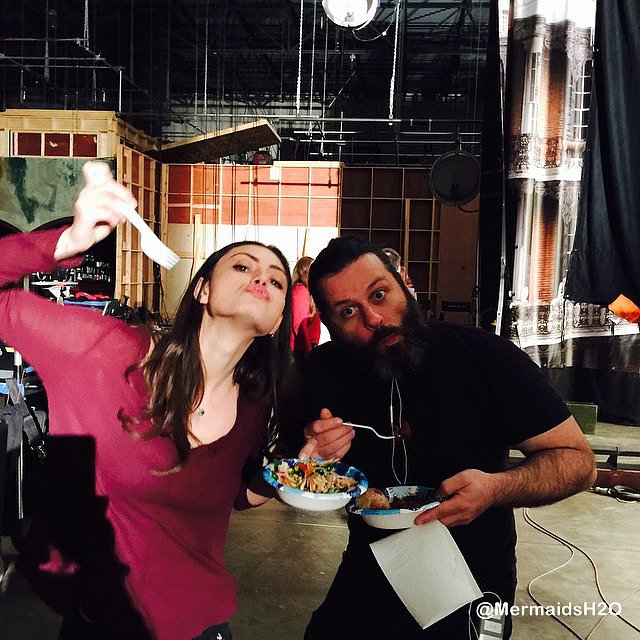 Behind the scenes Phoebe Tonkin en The Originals