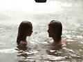Indiana Evans en Blue Lagoon: The Awakening