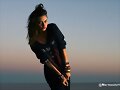 Phoebe Tonkin para Banjo McLachlan