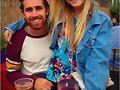 Cleo Massey con su novio Luke Dempsey en Londres