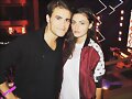 Phoebe Tonkin con su novio Paul Wesley