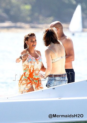 Phoebe Tonkin -Bikini Yacht Candids Sydney Harbour