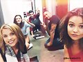 Behind the scenes Phoebe Tonkin en The Originals