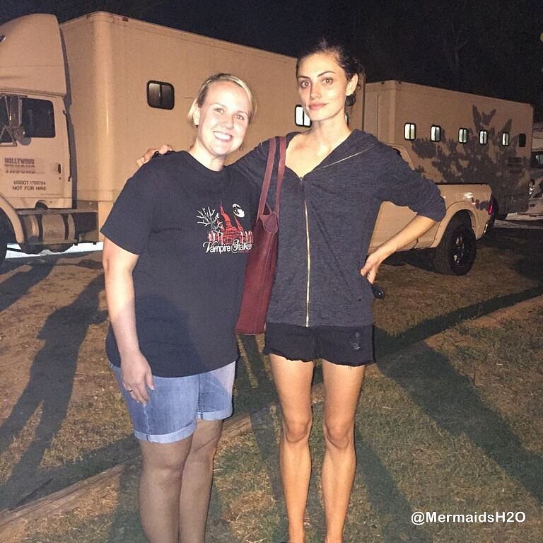 Behind the scenes Phoebe Tonkin en The Originals
