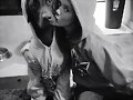 Allie Bertram y su perro Charles