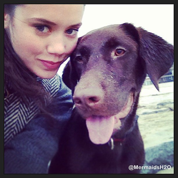 Allie Bertram y su perro Charles