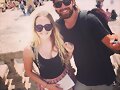 Cleo Massey y su novio en Roma