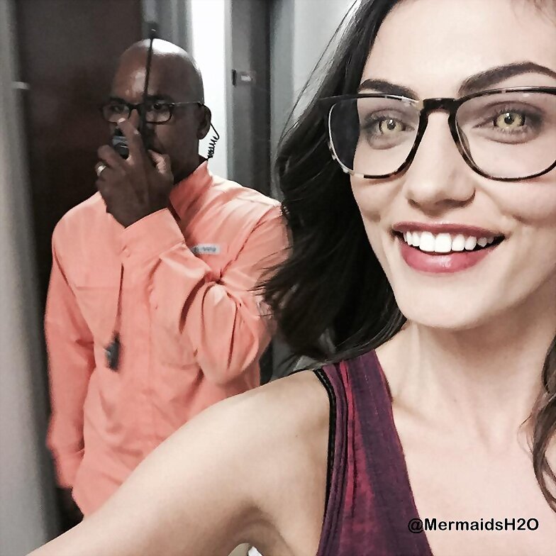 Behind the scenes Phoebe Tonkin en The Originals
