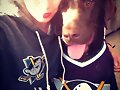 Allie Bertram y su perro Charles
