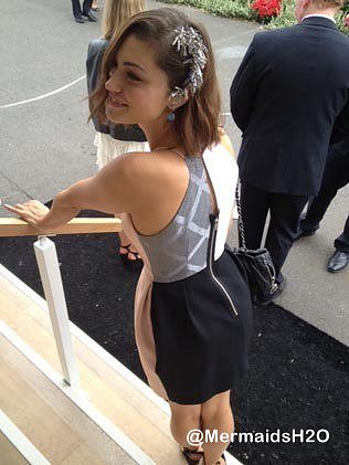 Phoebe Tonkin-Racing Melbourne Cup Celebrities2012