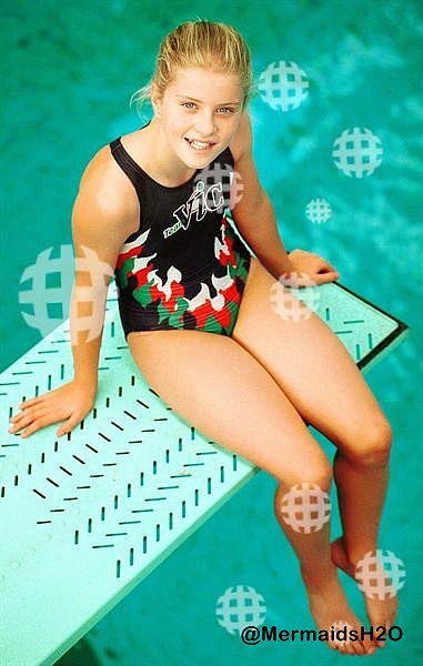 Amy Ruffle -Doncaster Templestowe News People 2002