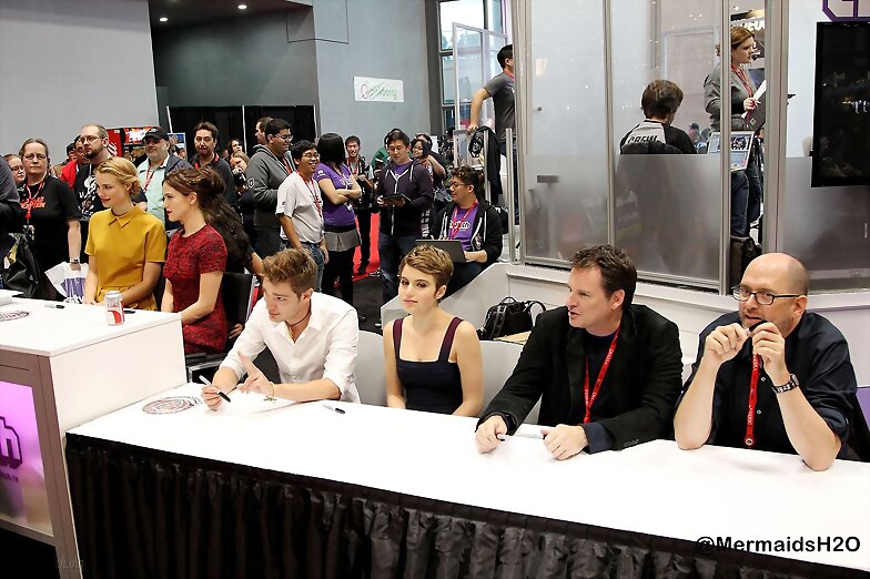 Lucy Fry Autograph Signing Comic-Con New York 2013